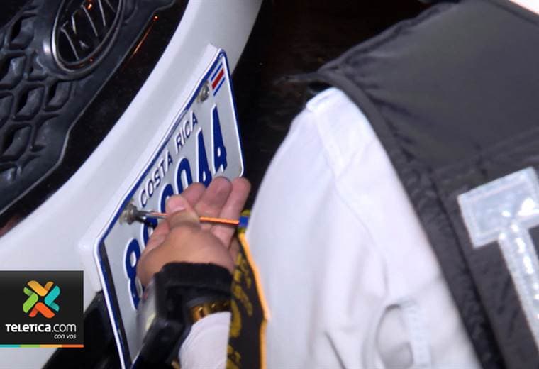 11 de abril y Semana Santa: ¿Cómo recuperar las placas si me las quitan en estos días?