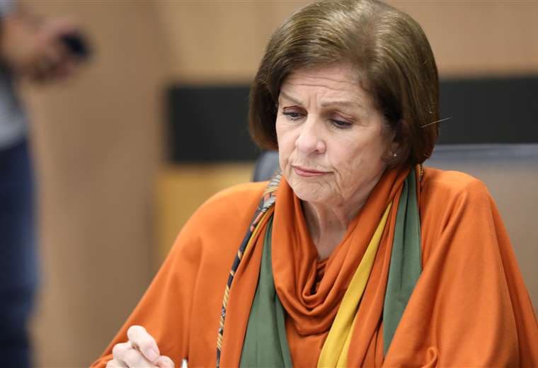 Pilar Cisneros califica de “ridícula y absurda” solicitud para levantar inmunidad a Chaves