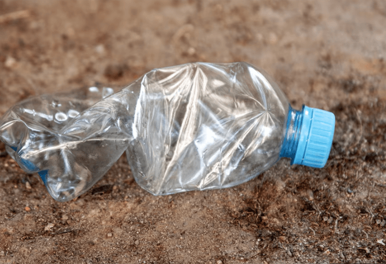 Más de 800 botellas en 30 minutos: playas ticas entre las más contaminadas de la región