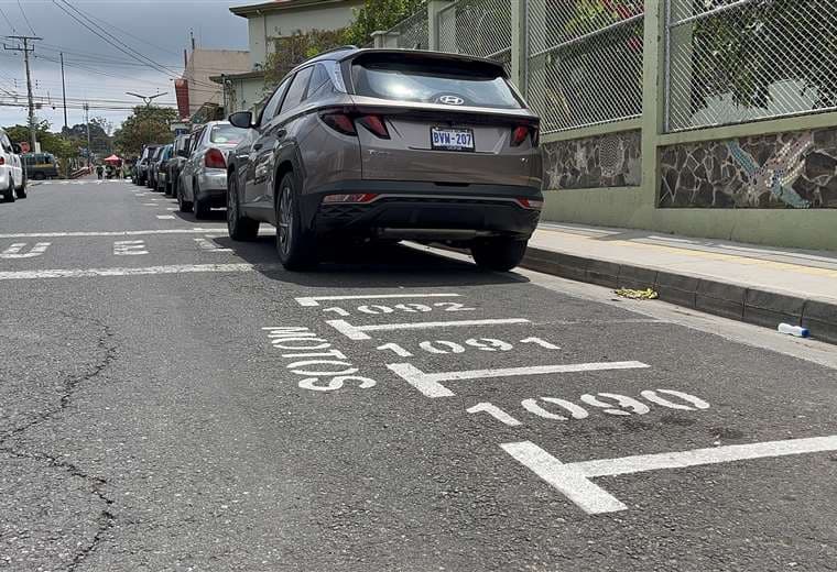 ¿Qué pasa si roban o dañan un vehículo estacionado en un parquímetro?