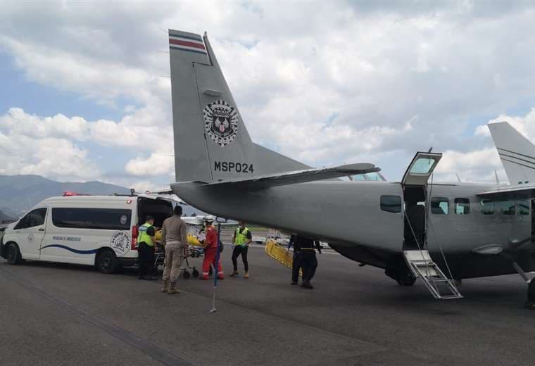 ¿Cuánto gastó CCSS en vuelos ambulancia desde que venció convenio con Vigilancia Aérea?