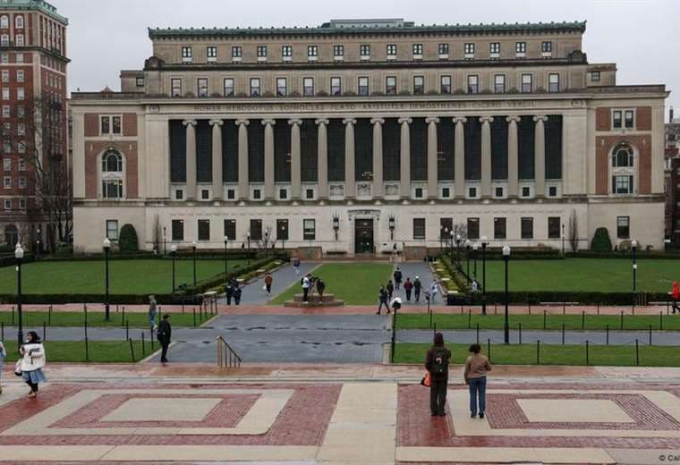 EE. UU. acusa a Universidad de Columbia de no proteger a estudiantes judíos