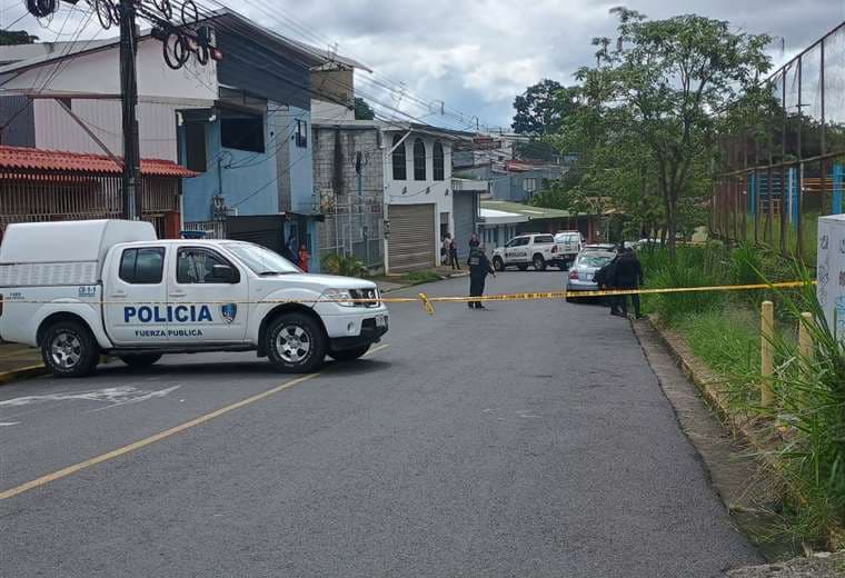 “Se devolvieron a matar al perro”, dice vecino tras homicidio de joven en Desamparados