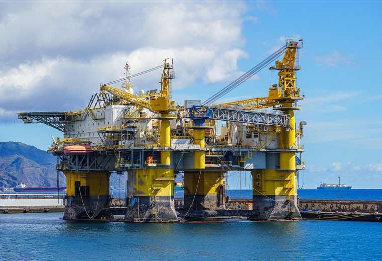 Cae el precio del petróleo por temor a una brecha entre oferta y demanda